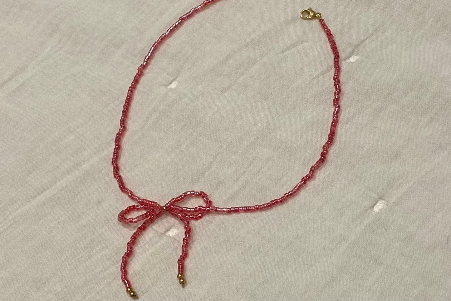 BOW necklace